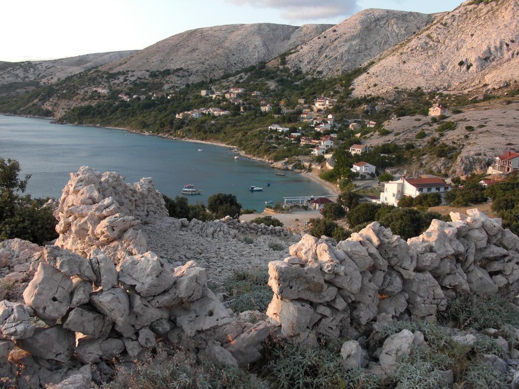 Rooms Nadia Stara Baška Екстериор снимка