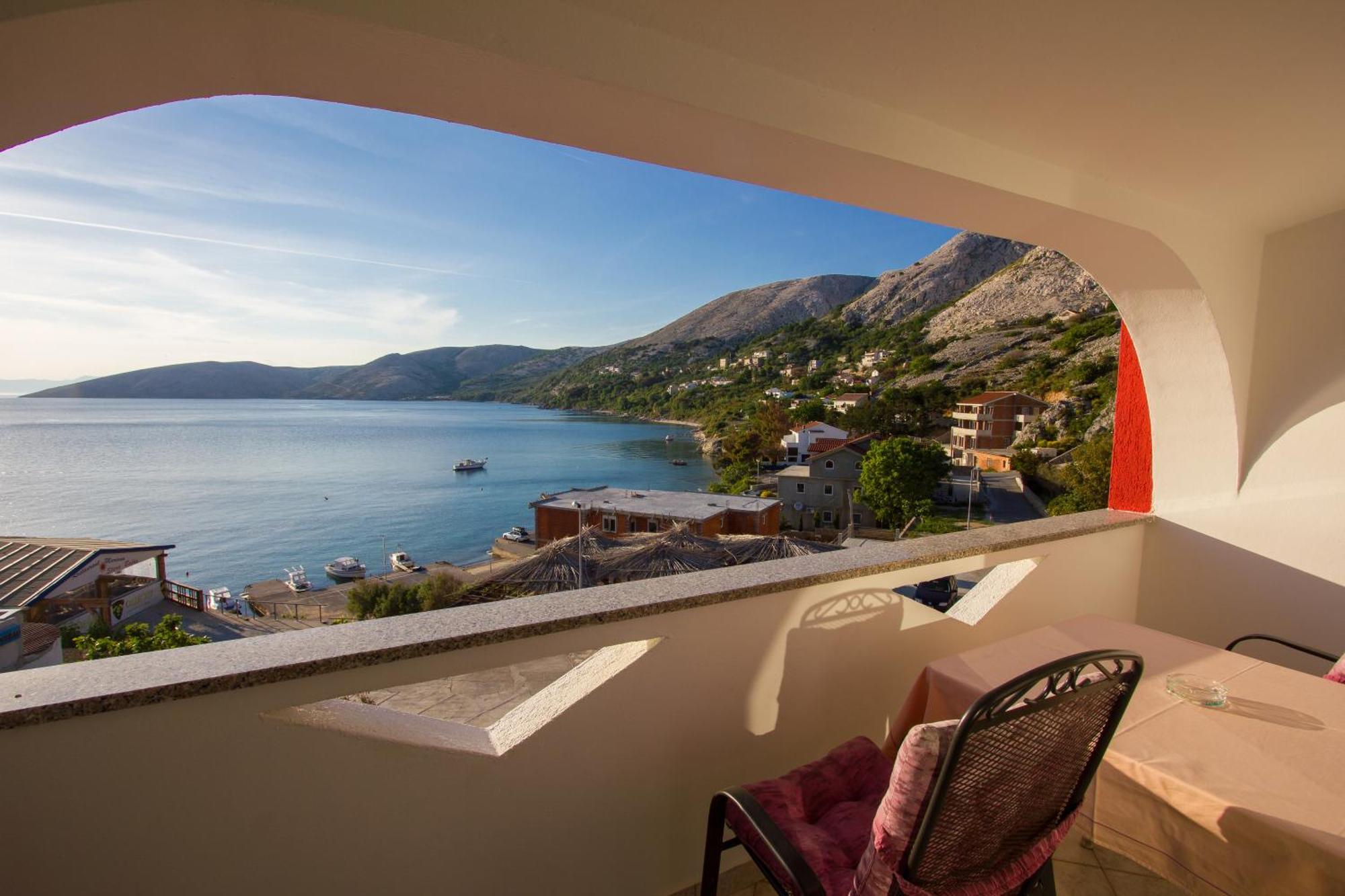 Rooms Nadia Stara Baška Екстериор снимка