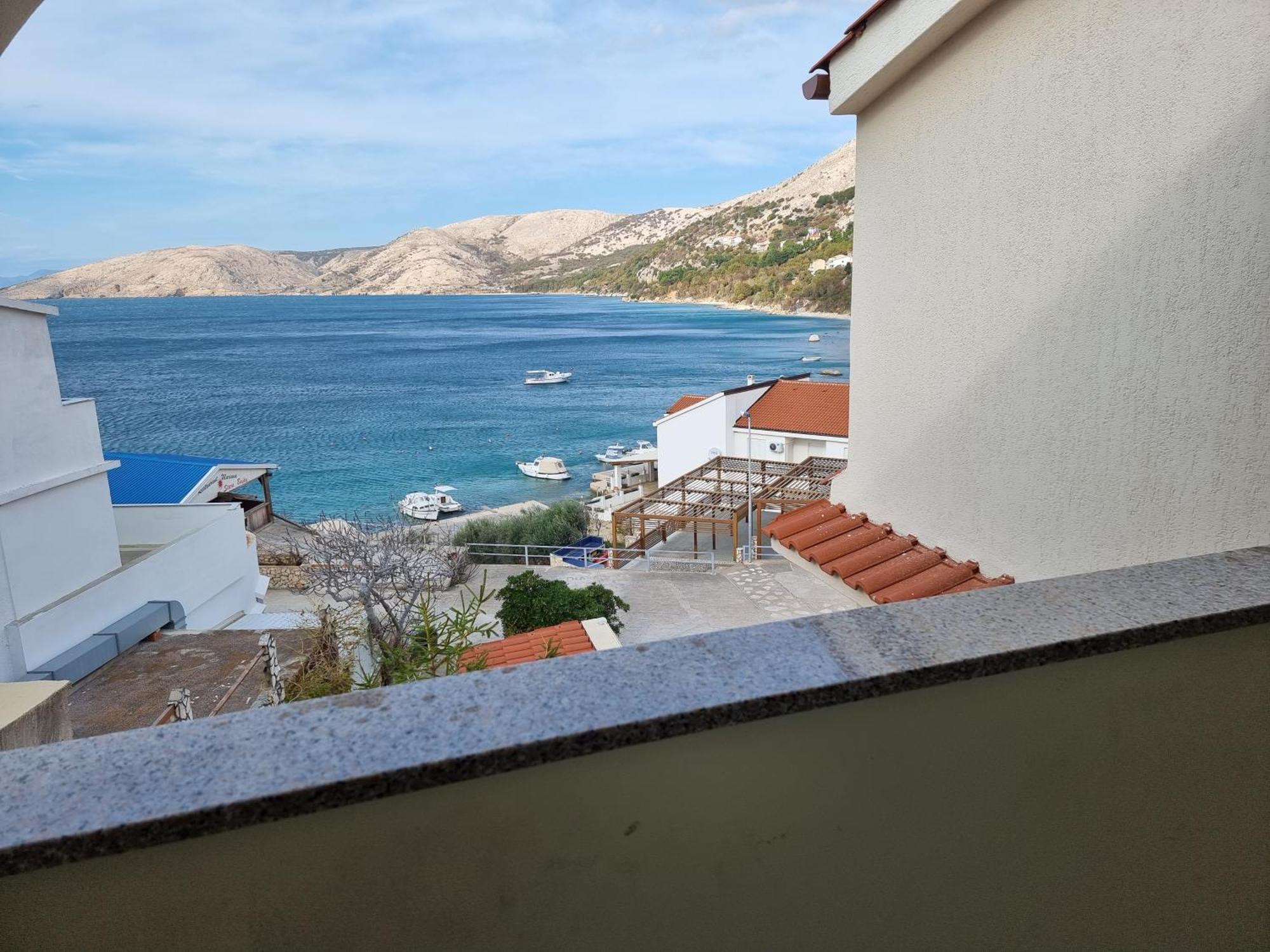 Rooms Nadia Stara Baška Стая снимка