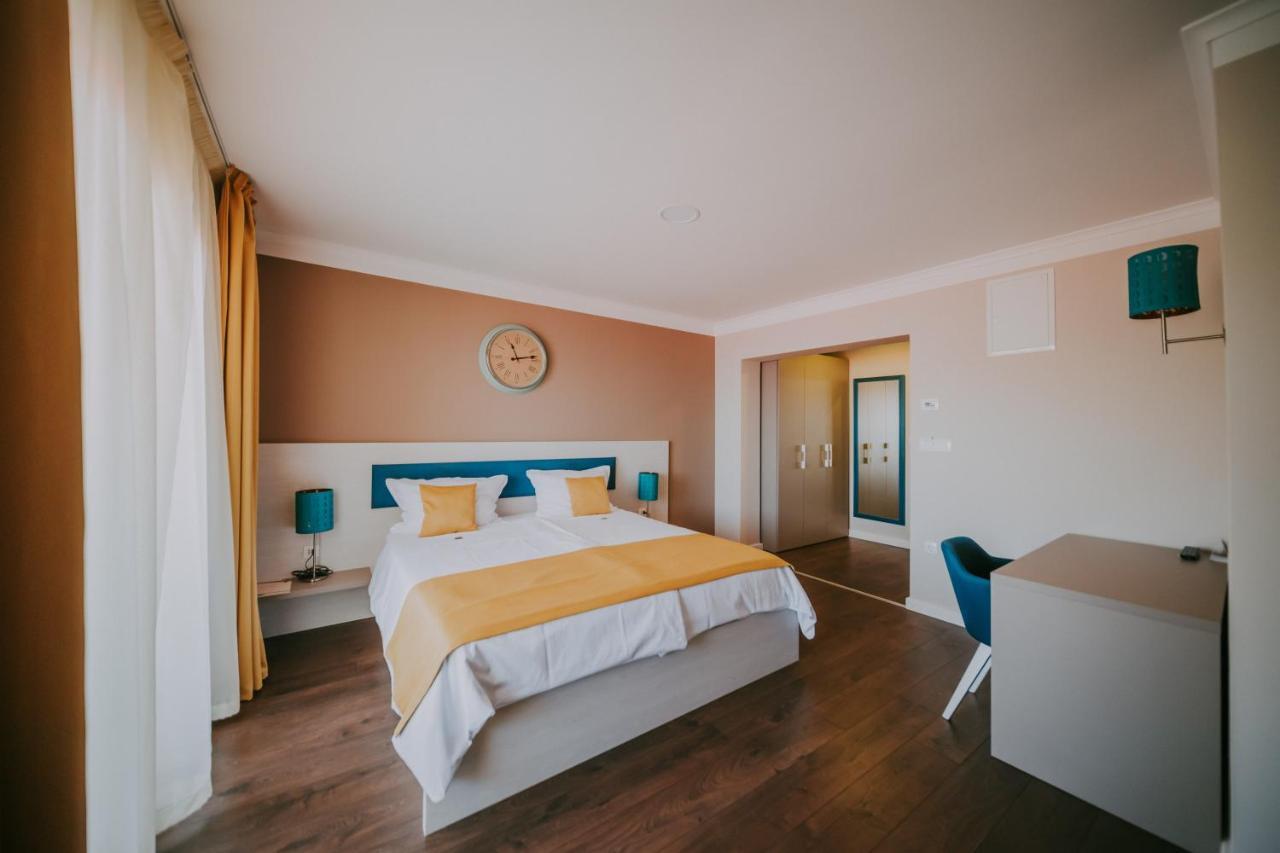 Rooms Nadia Stara Baška Стая снимка